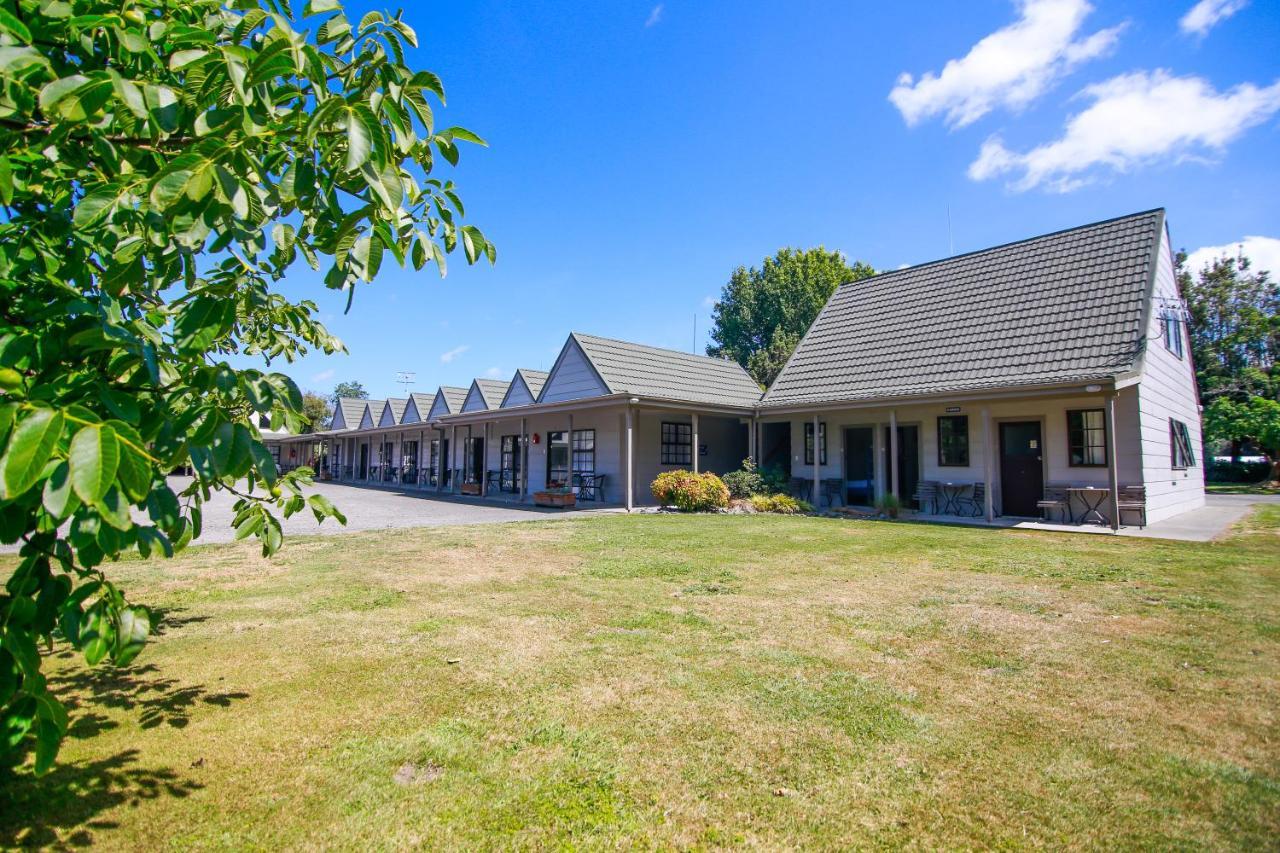 Bulls Motel & Holiday Park Halcombe Exterior foto